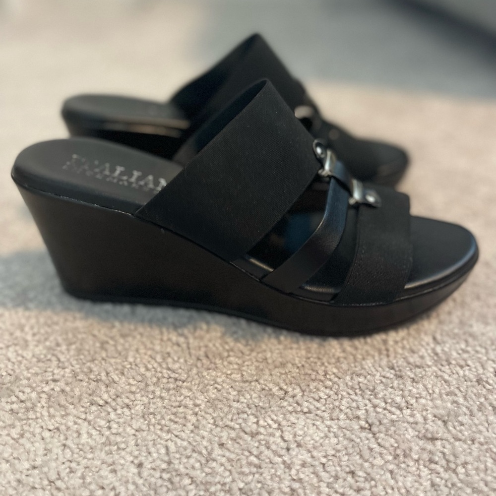 Black 9.5 Sandels